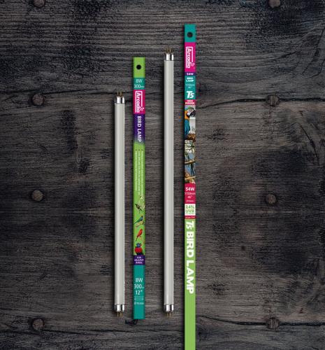 Arcadia Bird Lamp T8 2,4 % UVB+12 % UVA 5800K – podlouhlá žárovka (zářivka) pro papoušky 90 cm od ParrotPlanet.cz