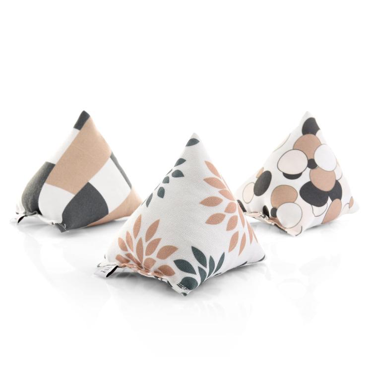 Polštářek PIRAMIDKA XL do Przytulania dla kota | Canadian Cat | W KRATKĘ | kocimiętka 11g od ParrotPlanet.cz