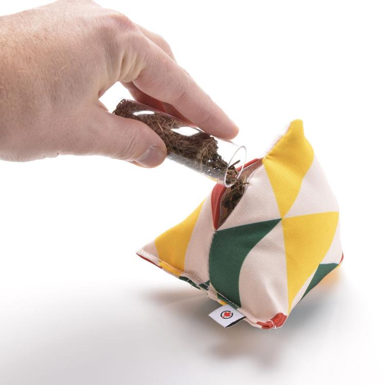 Polštářek PIRAMIDKA XL pro mazlení kočky | Canadian Cat | Trojúhelník Reggae | šanta kočičí 11 g od ParrotPlanet.cz