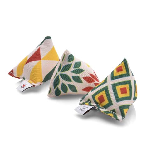 SADA 3 mini polštářků PIRAMIDEK k mazlení pro kočky | Canadian Cat | REGGAE TOP | kočičí máta 15 g od ParrotPlanet.cz