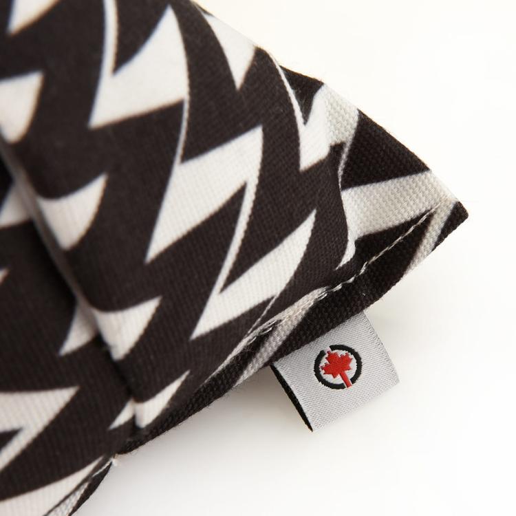 Polštářek PIRAMIDKA XL pro mazlení kočky | Canadian Cat | ZIG ZAG | valeriána 11 g od ParrotPlanet.cz