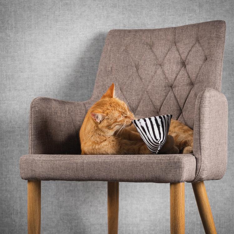 SADA 3 mini polštářků PIRAMIDEK k mazlení pro kočky | Canadian Cat | ČERNOBÍLÉ | kočičí máta 15 g od ParrotPlanet.cz
