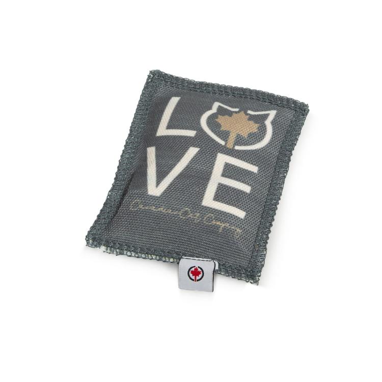 Polštářek pro kočky | Canadian Cat | LOVE | šedobéžový | valeriána 5 g od ParrotPlanet.cz