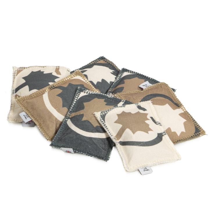 Polštářek pro kočky | Canadian Cat | LOVE | tmavě šedý s hnědou | kočičí máta 5 g od ParrotPlanet.cz