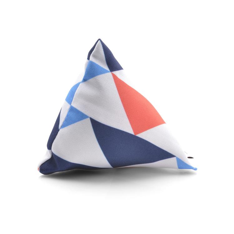 Polštářek PIRAMIDKA XL pro mazlení kočky | Canadian Cat | NORDIC TRIANGLE | kočičí máta 11 g od ParrotPlanet.cz