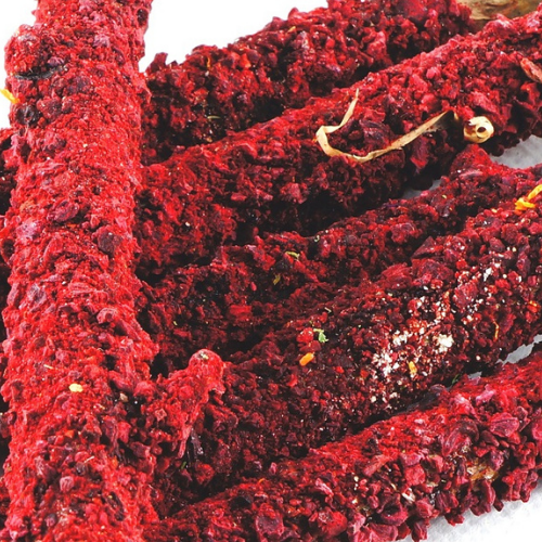 Paličky s řepou – zdravá svačina pro papoušky od ParrotPlanet.cz