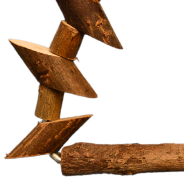 Přírodní dřevěná radost – houpačka pro malé a střední papoušky od ParrotPlanet.cz