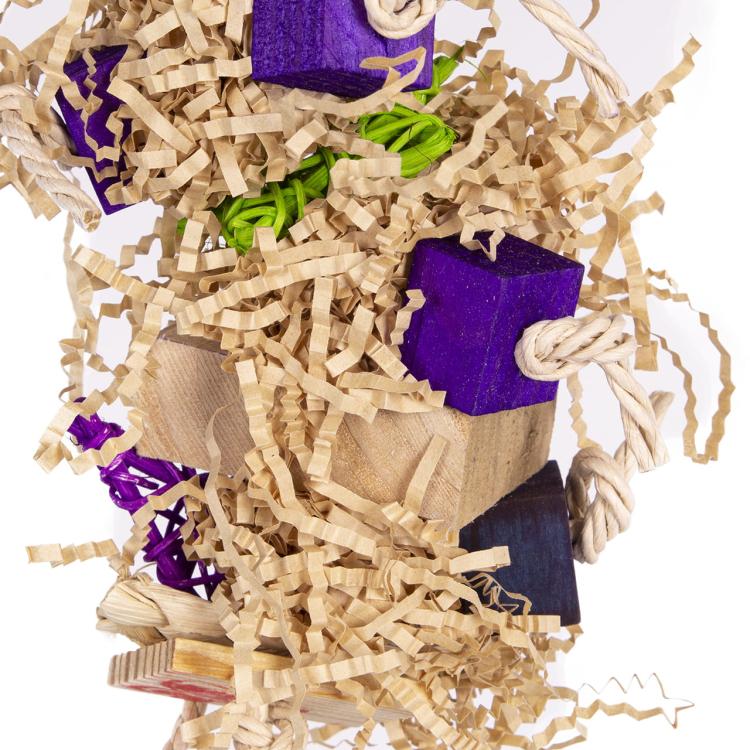 Purple Shreddy | Dřevěná přírodní hračka pro střední a velké papoušky od ParrotPlanet.cz