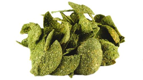 Březové chipsy s petrželkou - pro všechny papoušky 100 g od ParrotPlanet.cz