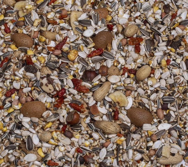 Deli Nature 26 – EXQUISIT NUT 15 kg – ořechová směs pro velké papoušky od ParrotPlanet.cz