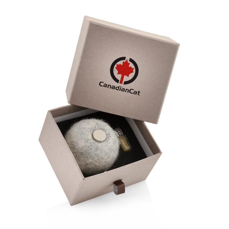 Vlněná koule s kočičí mátou | Canadian Cat od ParrotPlanet.cz