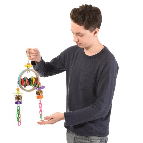 Barevný Bagiel | Hračka Krmítko pro střední a velké papoušky | Zábava Stimulace a krmení v jednom! od ParrotPlanet.cz