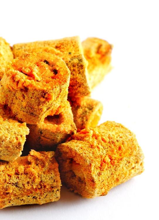 Křupavý topinambur – mrkev | Lahodná pochoutka | pro všechny papoušky 60 g od ParrotPlanet.cz