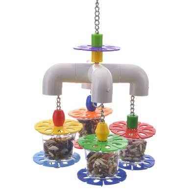 Krmítko s pamlsky – hračka pro krmení všech papoušků od ParrotPlanet.cz