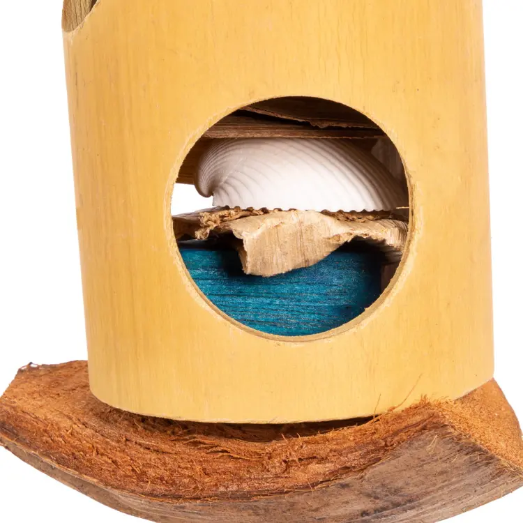 Bambusová skrýš s překvapením – hračka pro malé a střední papoušky od ParrotPlanet.cz