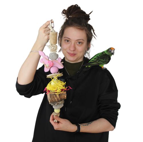 Velikonoční králík – hračka pro střední a velké papoušky od ParrotPlanet.cz