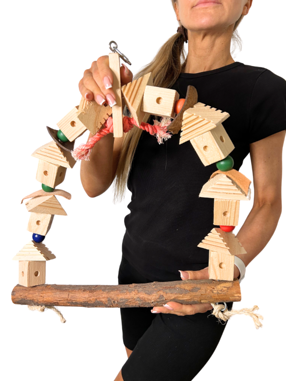 Krásná houpačka  – hračka pro malé papoušky od ParrotPlanet.cz