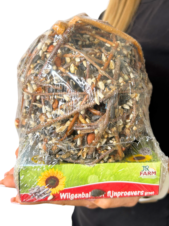 JR FARM Obří vrbová suda XXL s lahůdkami – pro zábavu a křupání pro všechny papoušky 300 g od ParrotPlanet.cz