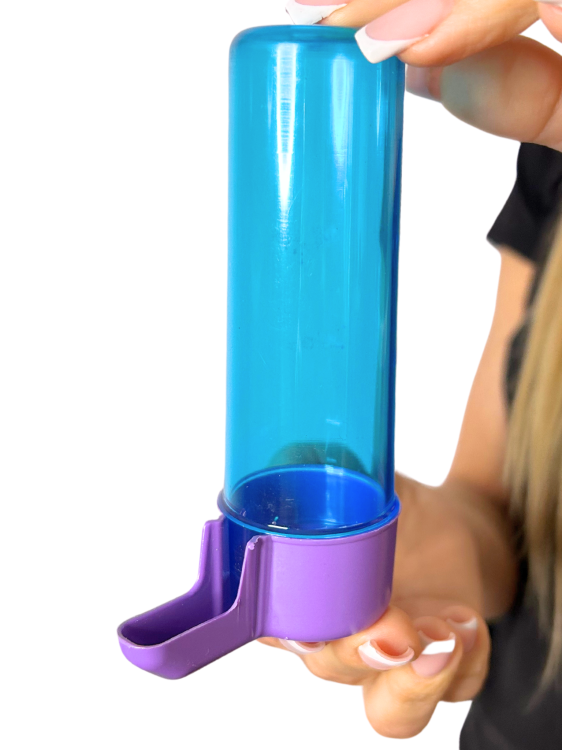 Napáječka, ANTIBAKTERIÁLNÍ nízká napáječka na vodu pro papoušky a jiné ptáky, modrá, 100 ml od ParrotPlanet.cz