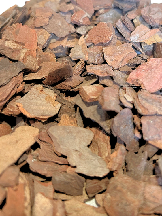 Přírodní kůra, velikost S – ideální podestýlka pro malé papoušky, 5 litrů od ParrotPlanet.cz