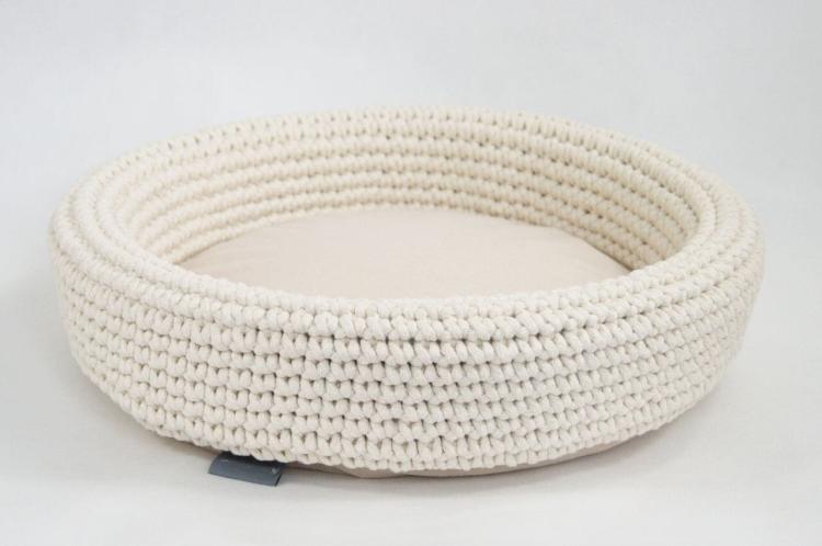 Parrotplanet – ručně vyrobené lůžko z provázku pro kočky – ecru od ParrotPlanet.cz