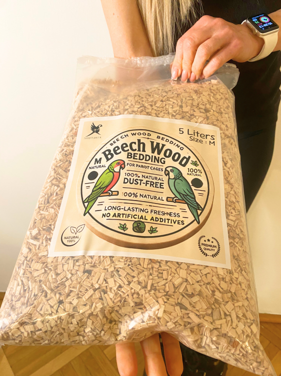Buková štěpka pro papoušky, velikost M – přírodní a hygienická podestýlka do klecí 5 l od ParrotPlanet.cz