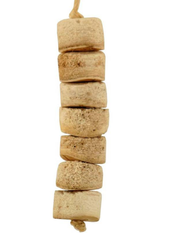 Bird Kebab Mini – přírodní žvýkací kebab pro papoušky od ParrotPlanet.cz