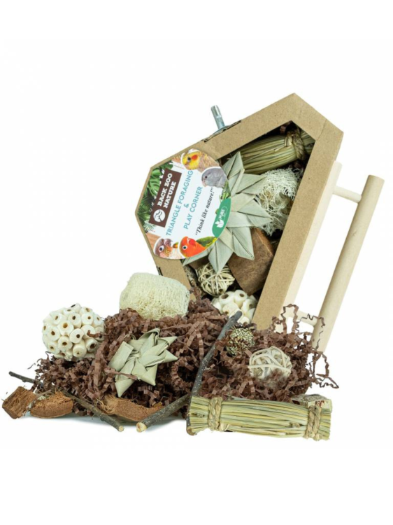 Triangle Foraging &amp; Play Corner – přírodní hračka a hrací koutek pro papoušky dla Papug od ParrotPlanet.cz