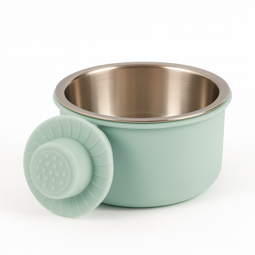 Roztomilá a praktická kovová miska velikosti S v pastelově zelené barvě od Parrot Planet.cz
