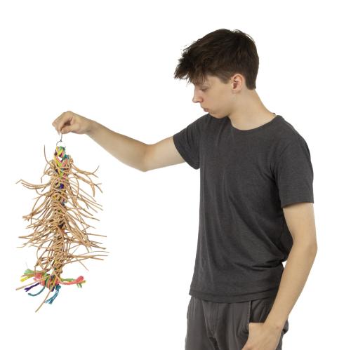 Přírodní hračka Shredder Leather Kabob XL – pro velké papoušky od ParrotPlanet.cz