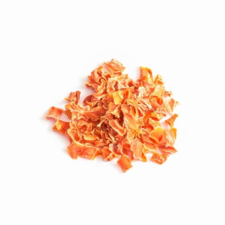 Křupavá mrkev pro hlodavce – přírodní zeleninový pamlsek | 125 g od ParrotPlanet.cz