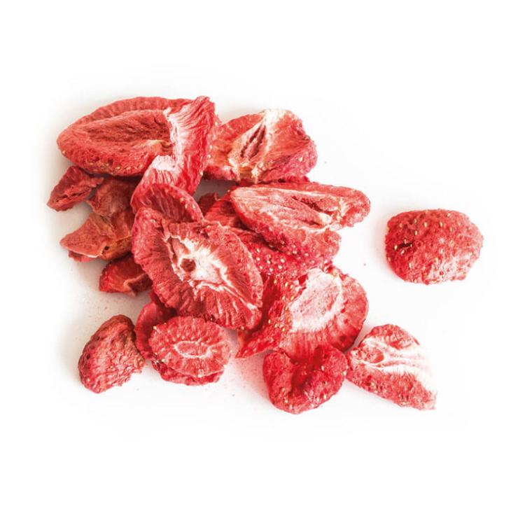 Křupavá lyofilizovaná jahoda pro hlodavce – přírodní ovocný pamlsek | 20 g od ParrotPlanet.cz